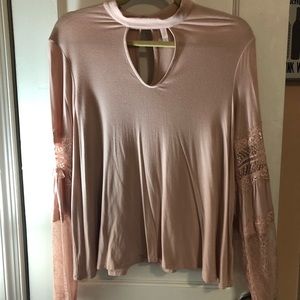 Bell sleeved blush top